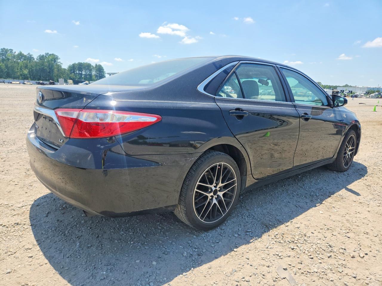 2016 TOYOTA CAMRY LE — снимка 3