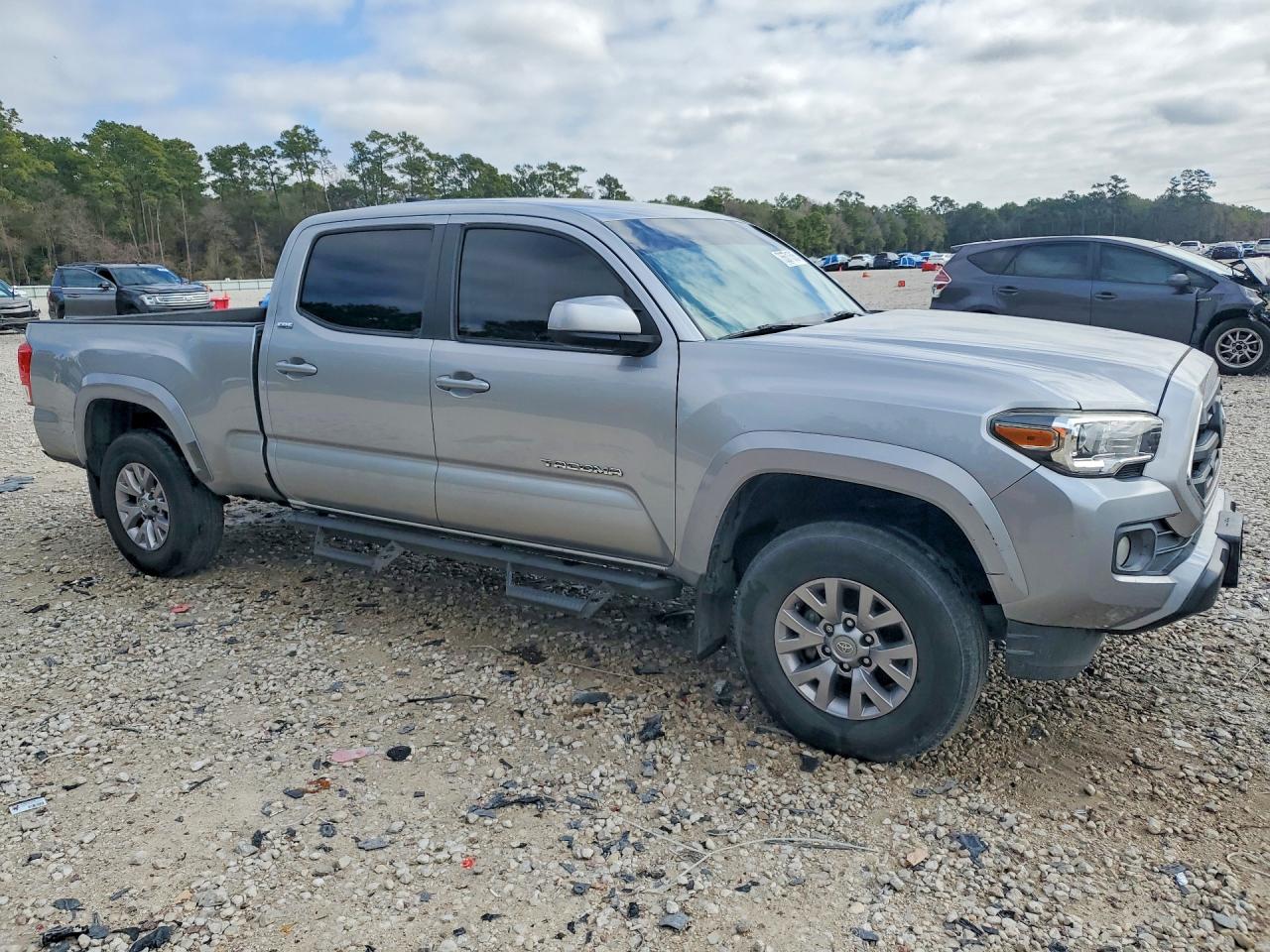 2017 TOYOTA TACOMA SR5 V6 — снимка 4