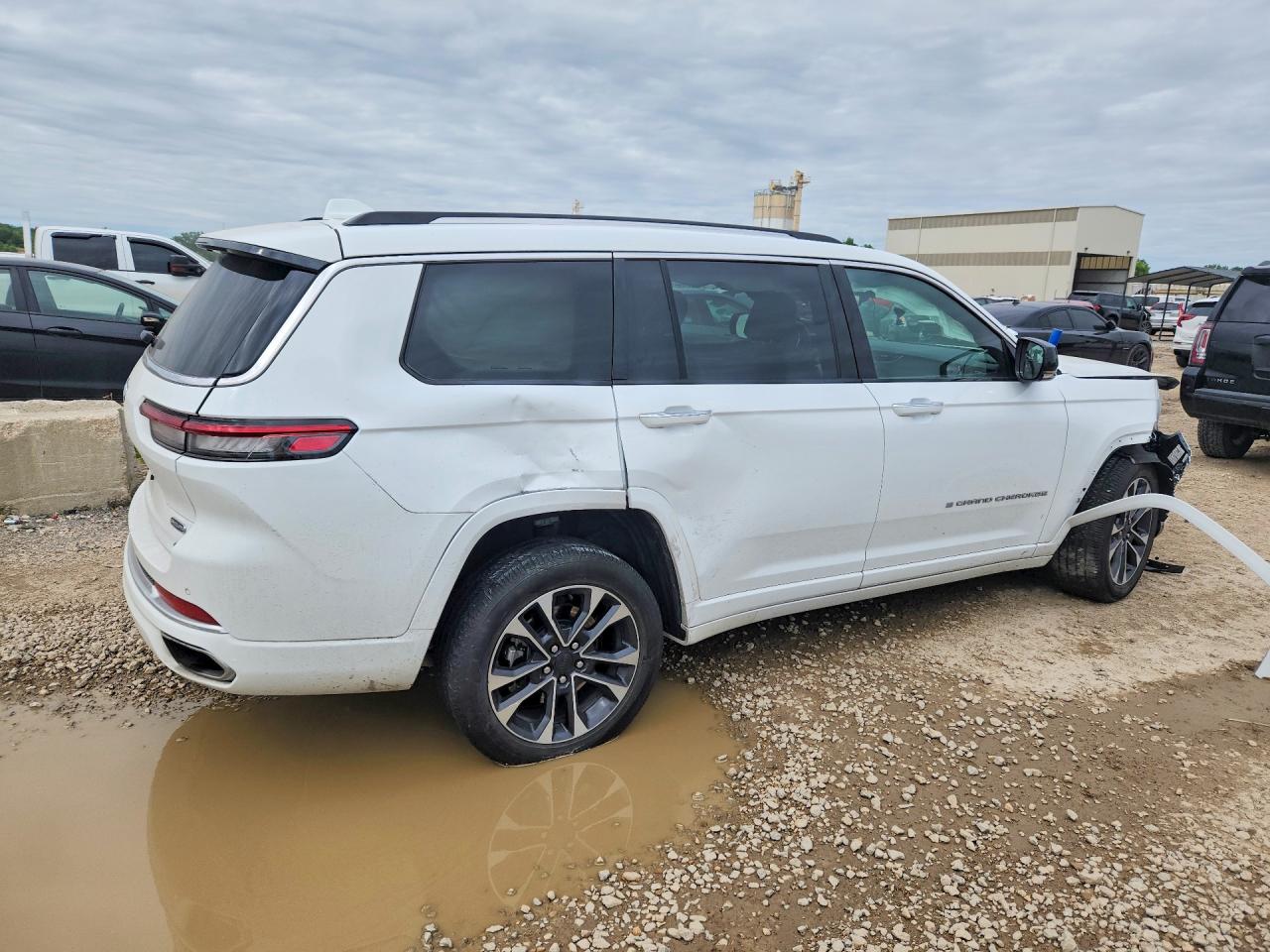 2021 JEEP GRAND CHEROKEE L OVERLAND — снимка 3