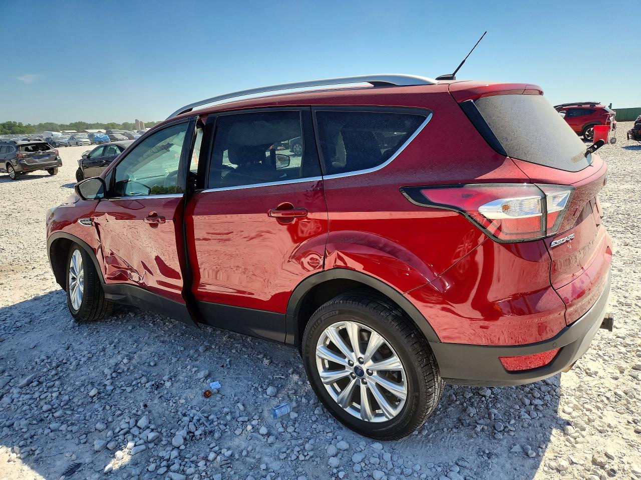 2017 FORD ESCAPE TITANIUM — снимка 2