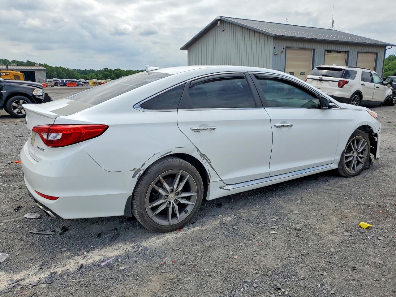 2015 HYUNDAI SONATA SPORT 2.0T — снимка 3