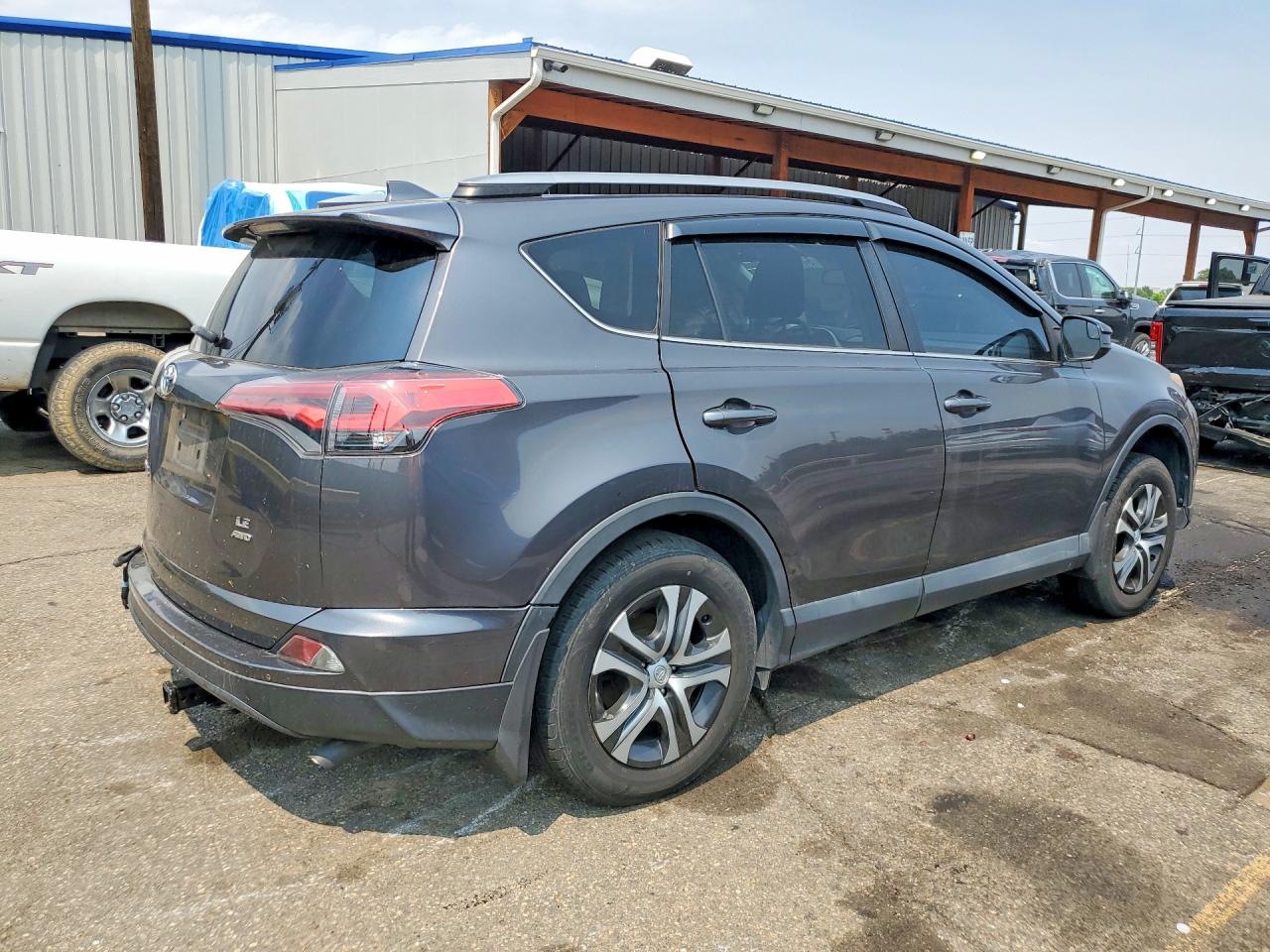 2017 TOYOTA RAV4 LE — снимка 3