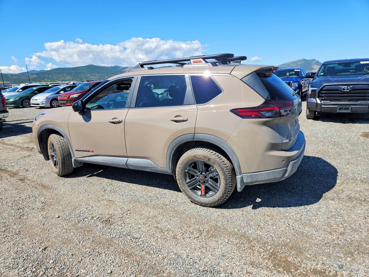 2026 NISSAN ROGUE ROCK CREEK — снимка 2