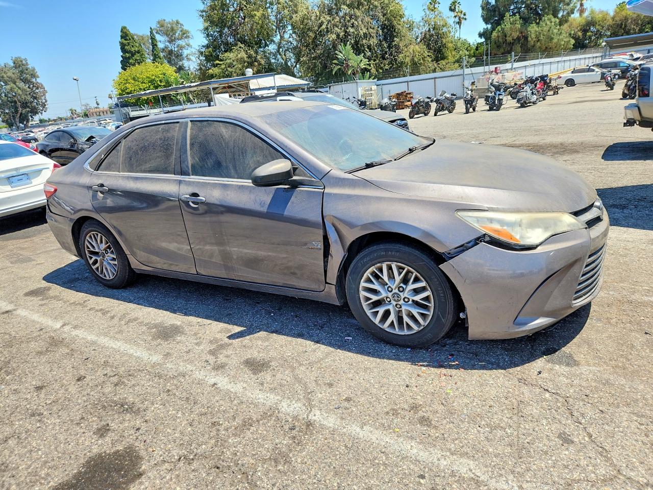 2016 TOYOTA CAMRY LE — снимка 4