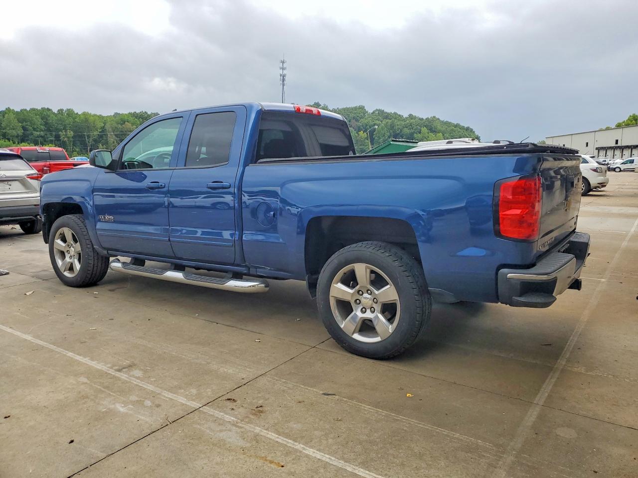 2017 CHEVROLET SILVERADO C1500 LT — снимка 2