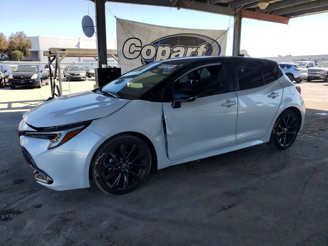 2025 TOYOTA COROLLA XSE