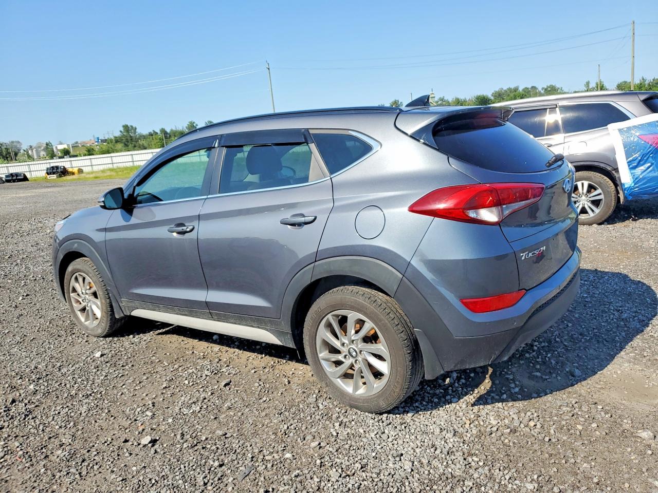 2017 HYUNDAI TUCSON SE — снимка 2