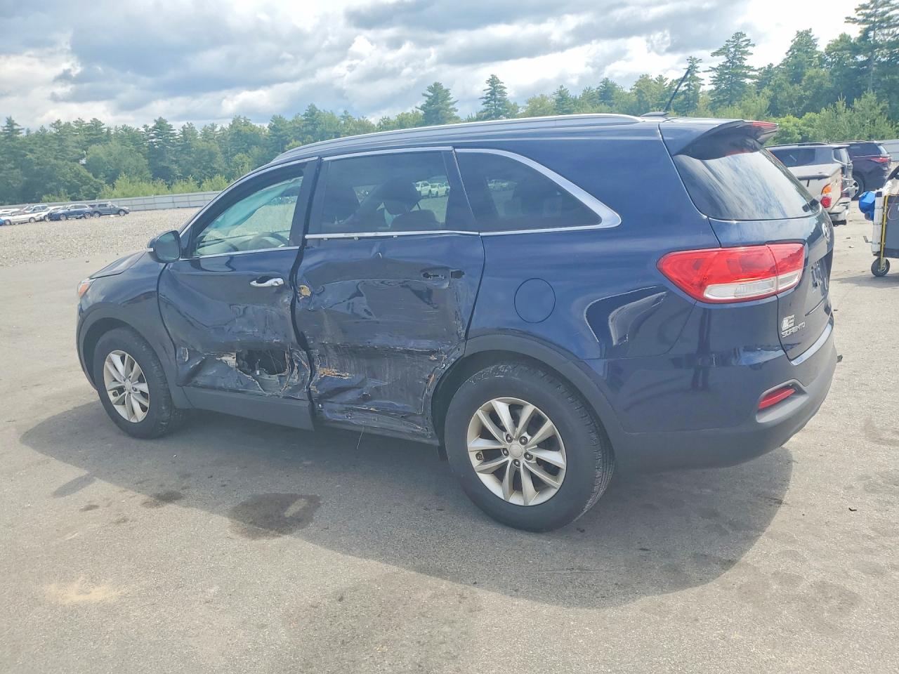 2017 KIA SORENTO LX — снимка 2
