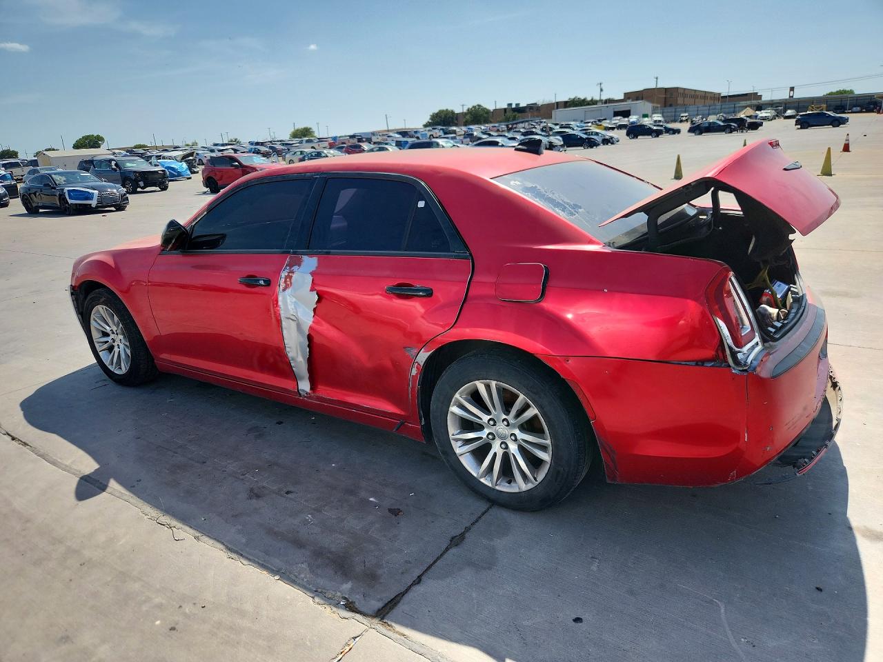 2017 CHRYSLER 300 LIMITED — снимка 2