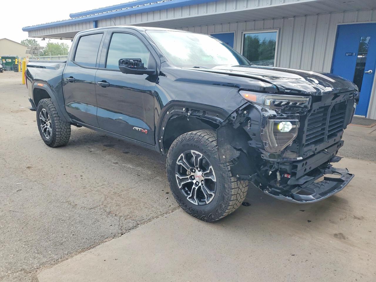 2024 GMC CANYON AT4 — снимка 4