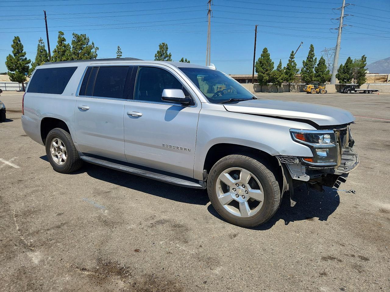 2019 CHEVROLET SUBURBAN C1500 LT — снимка 4