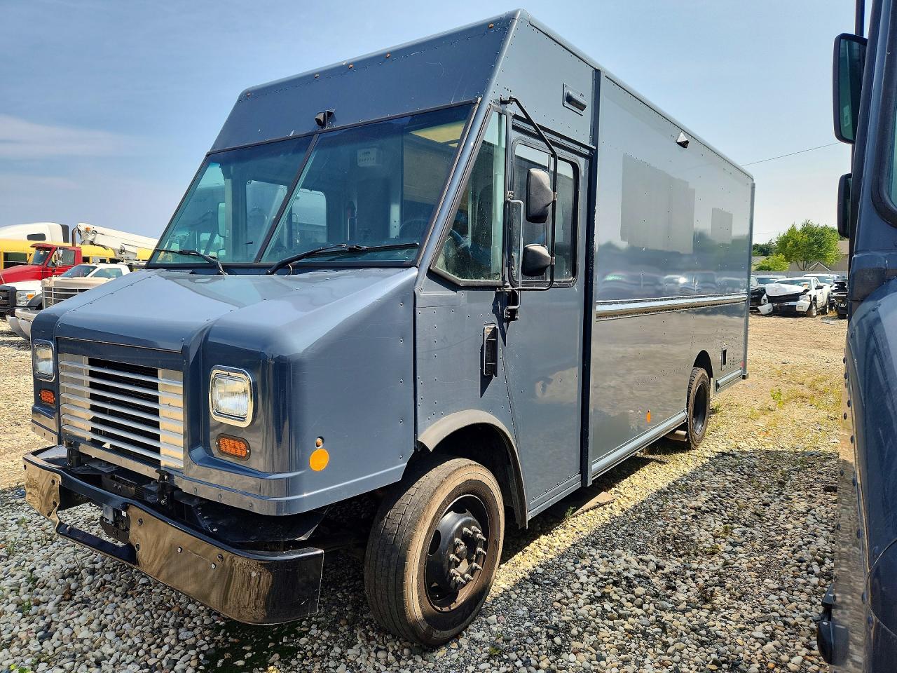 2020 FORD F59
