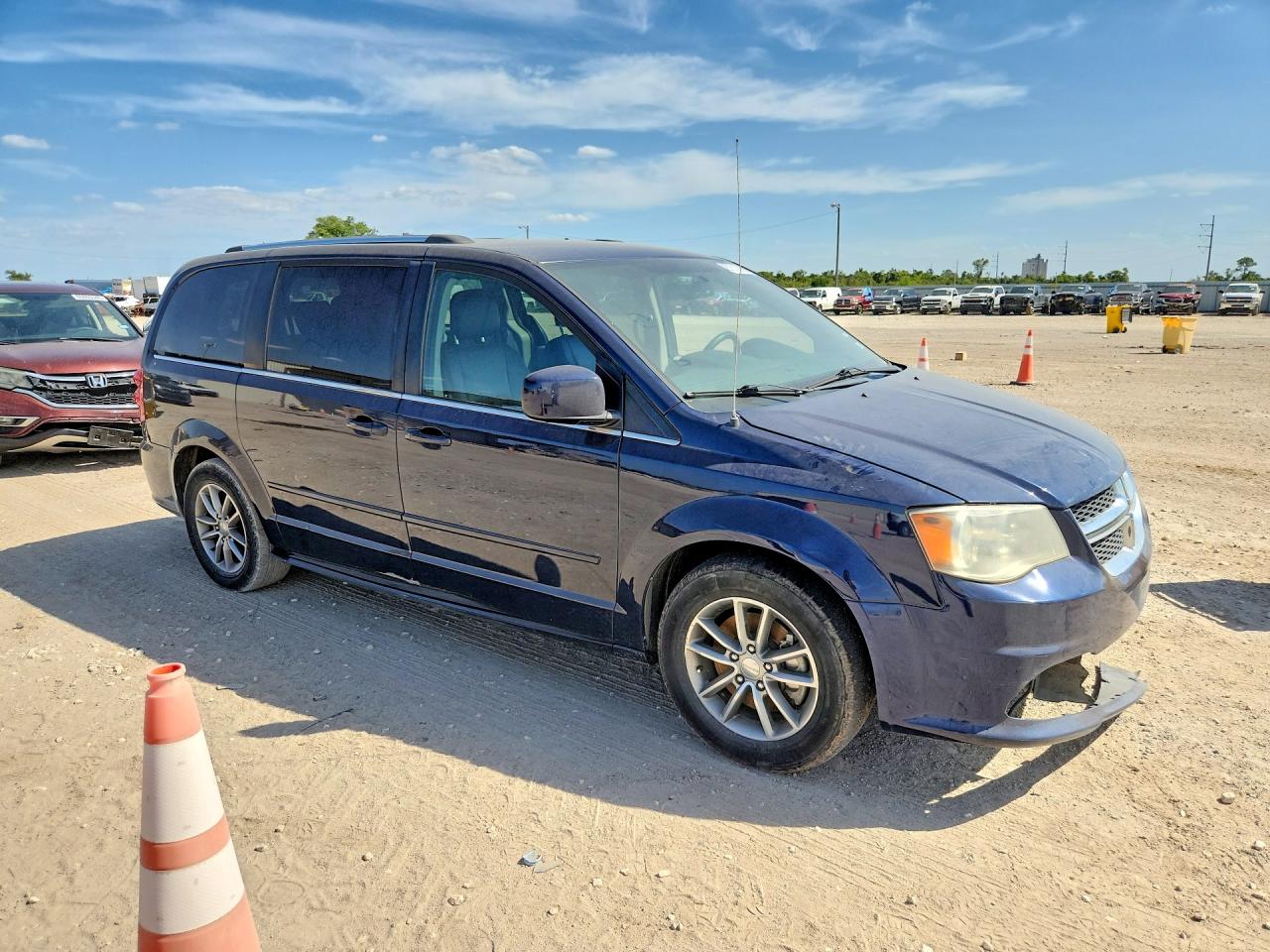 2015 DODGE GRAND CARAVAN SXT — снимка 4