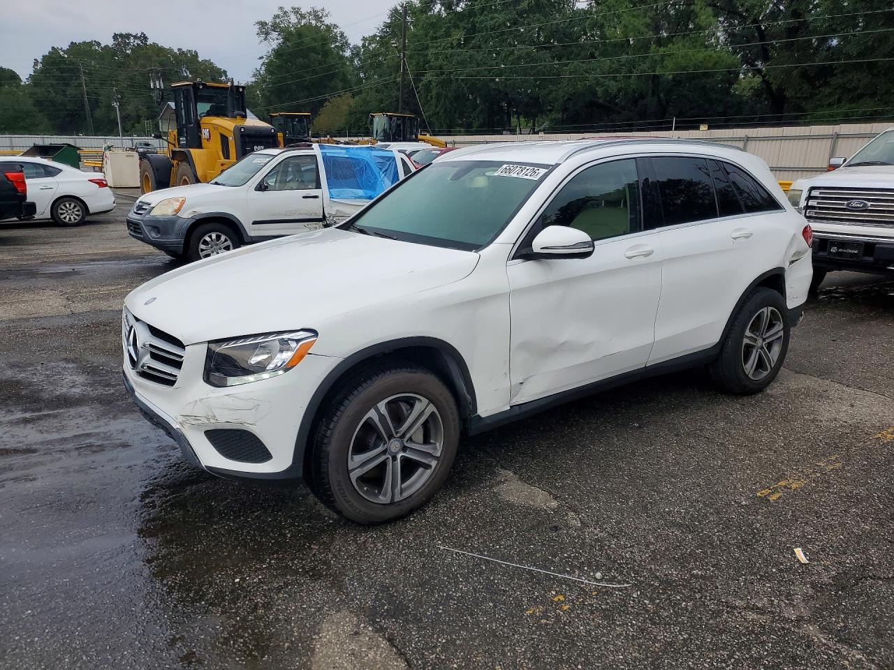 2017 MERCEDES-BENZ GLC 300