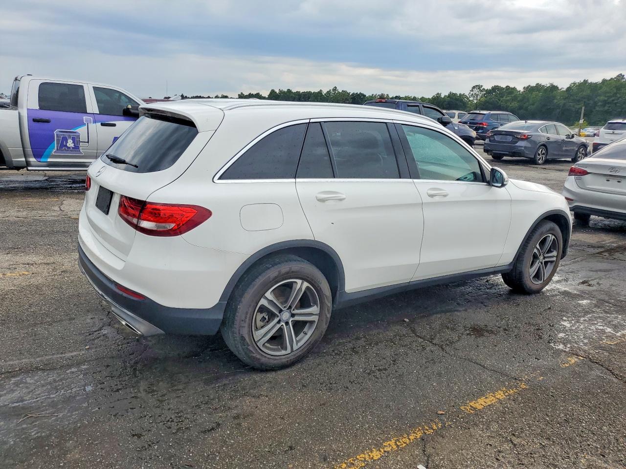 2017 MERCEDES-BENZ GLC 300 — снимка 3
