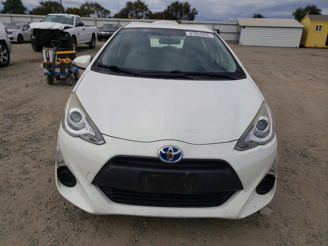 2015 TOYOTA PRIUS C ONE — снимка 5