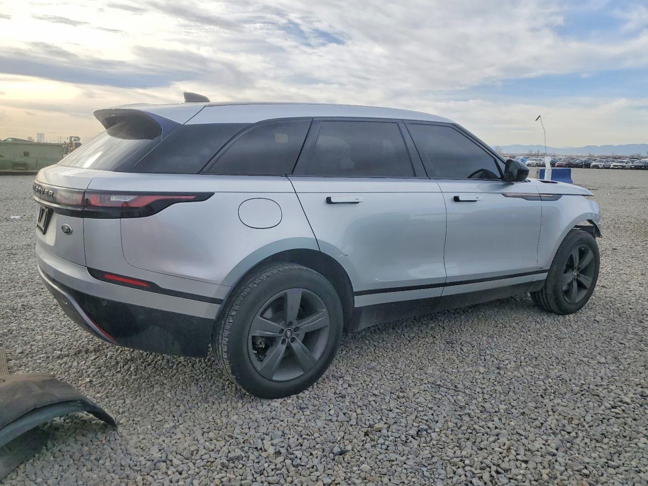 2020 LAND ROVER RANGE ROVER VELAR R-DYNAMIC S — снимка 3