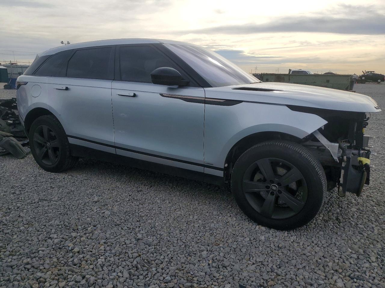 2020 LAND ROVER RANGE ROVER VELAR R-DYNAMIC S — снимка 4
