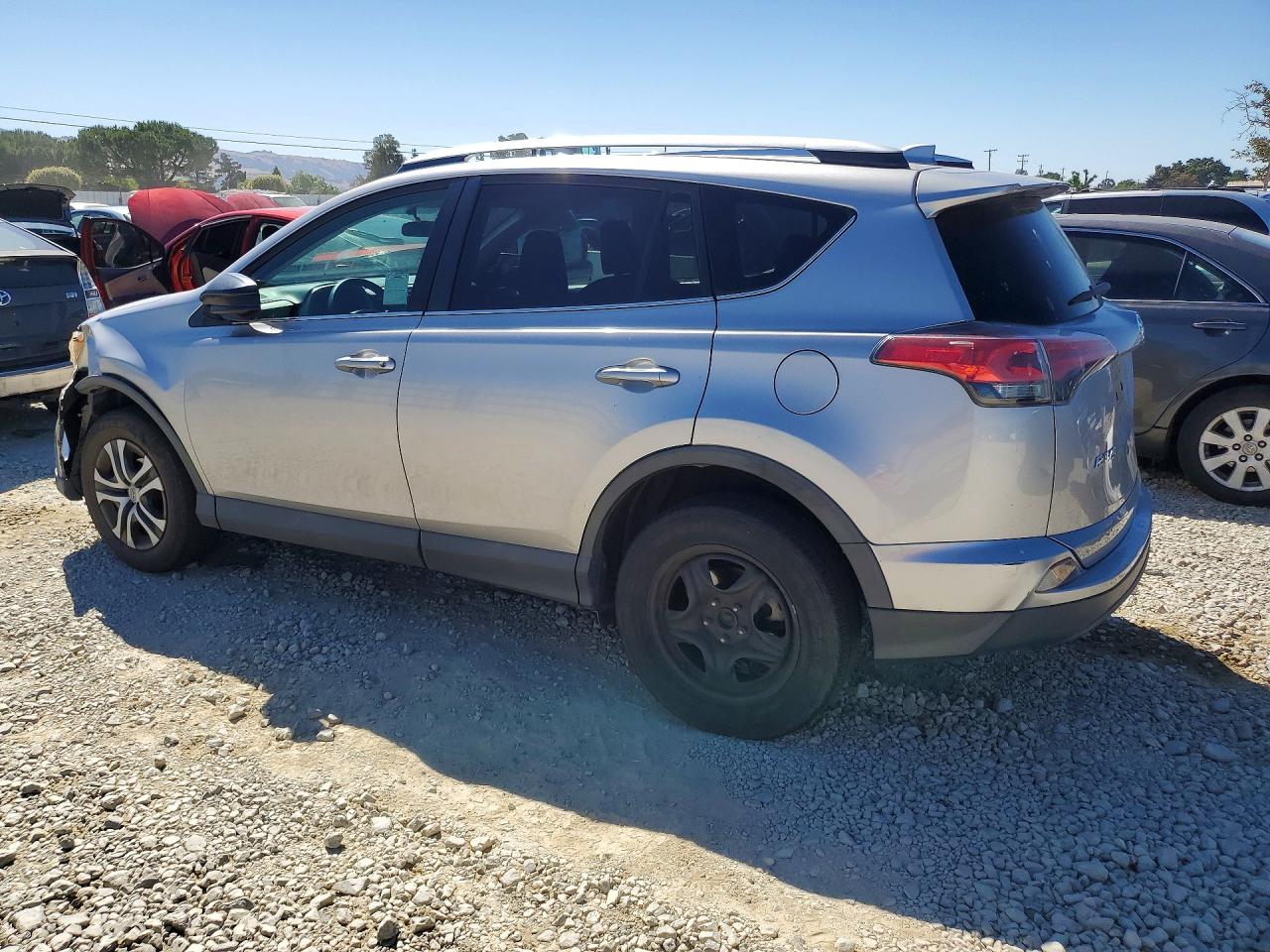 2016 TOYOTA RAV4 LE — снимка 2