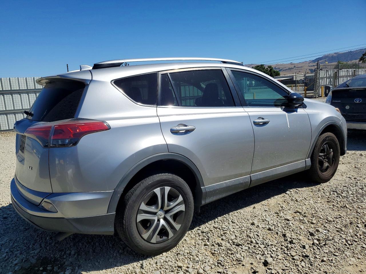 2016 TOYOTA RAV4 LE — снимка 3