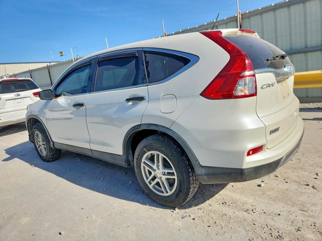 2015 HONDA CR-V LX — снимка 2