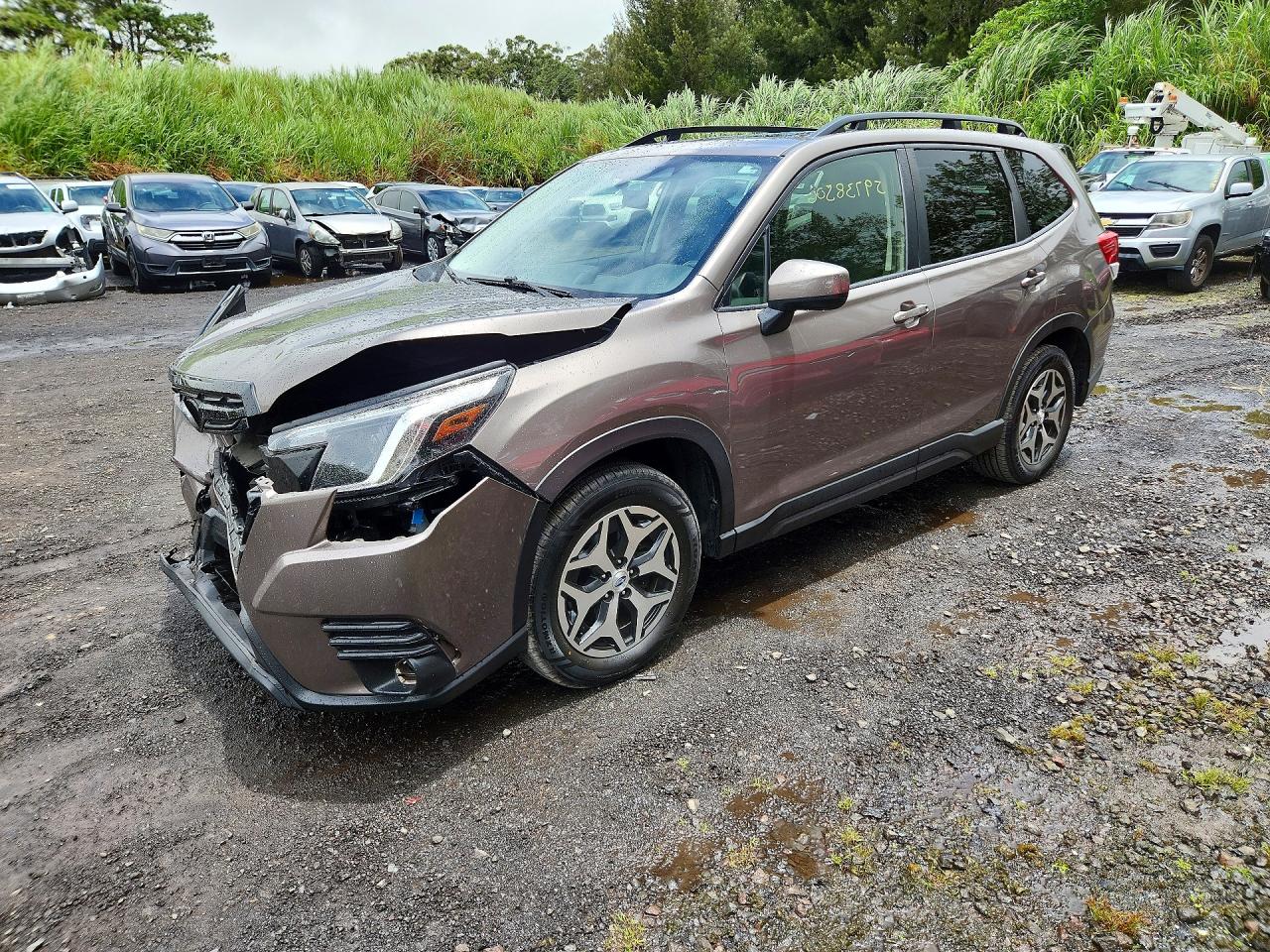 2022 SUBARU FORESTER PREMIUM