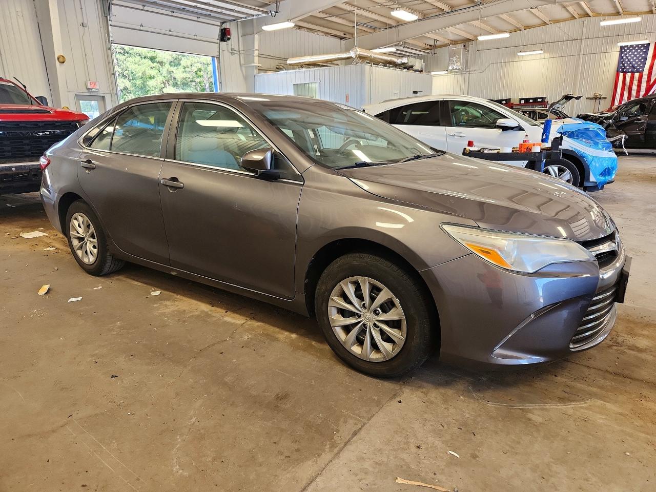 2015 TOYOTA CAMRY LE — снимка 4