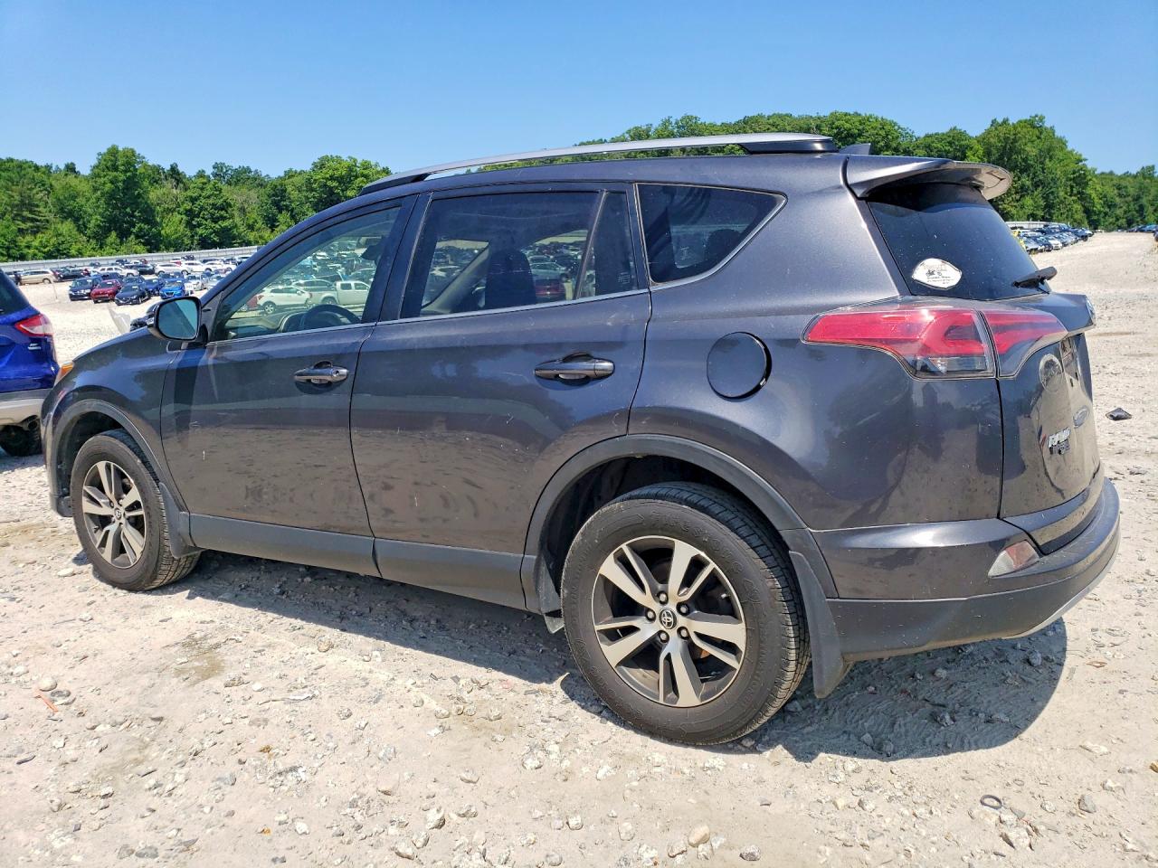 2018 TOYOTA RAV4 XLE — снимка 2