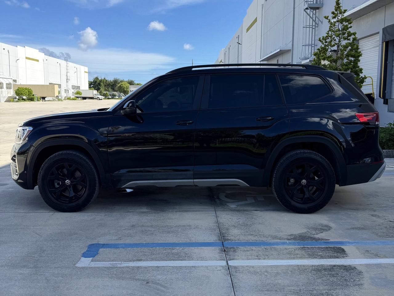2025 VOLKSWAGEN ATLAS PEAK EDITION SE — снимка 2