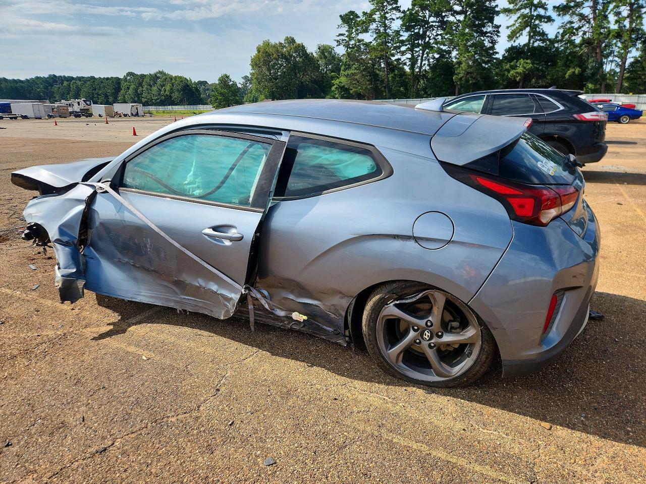 2019 HYUNDAI VELOSTER 2.0L — снимка 2