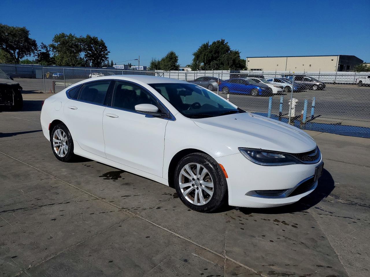 2016 CHRYSLER 200 LIMITED — снимка 4