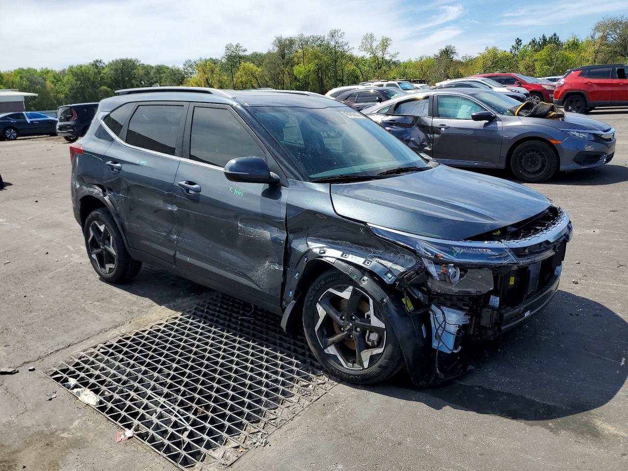 2025 KIA SELTOS EX — снимка 4