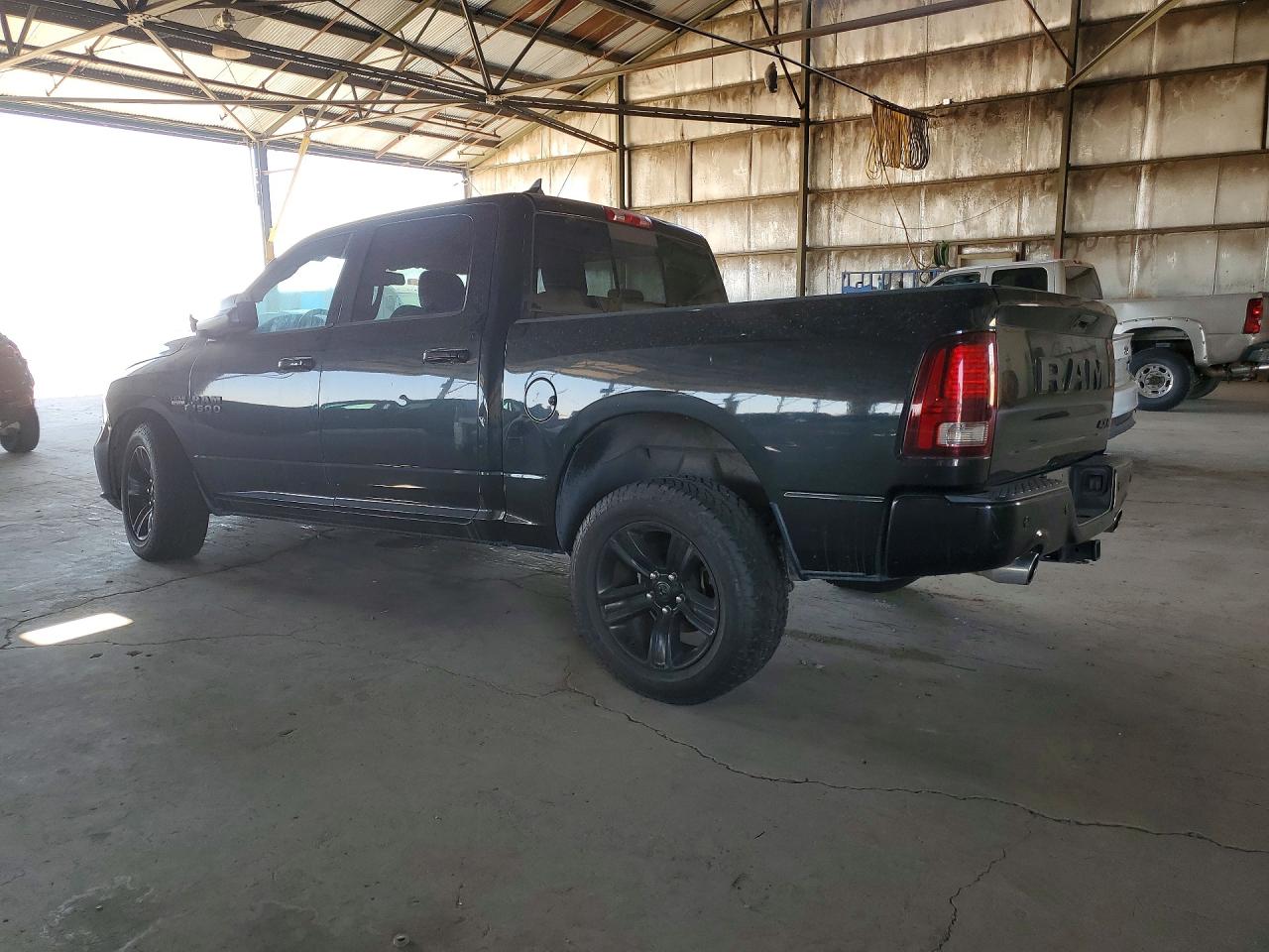 2018 RAM 1500 SPORT — снимка 2
