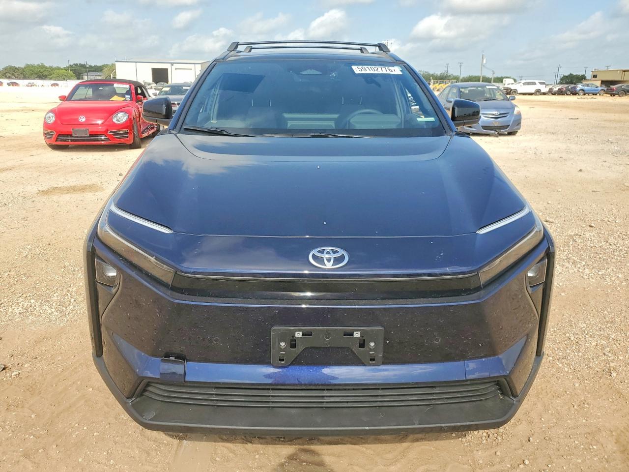 2026 TOYOTA BZ XLE PLUS — снимка 5