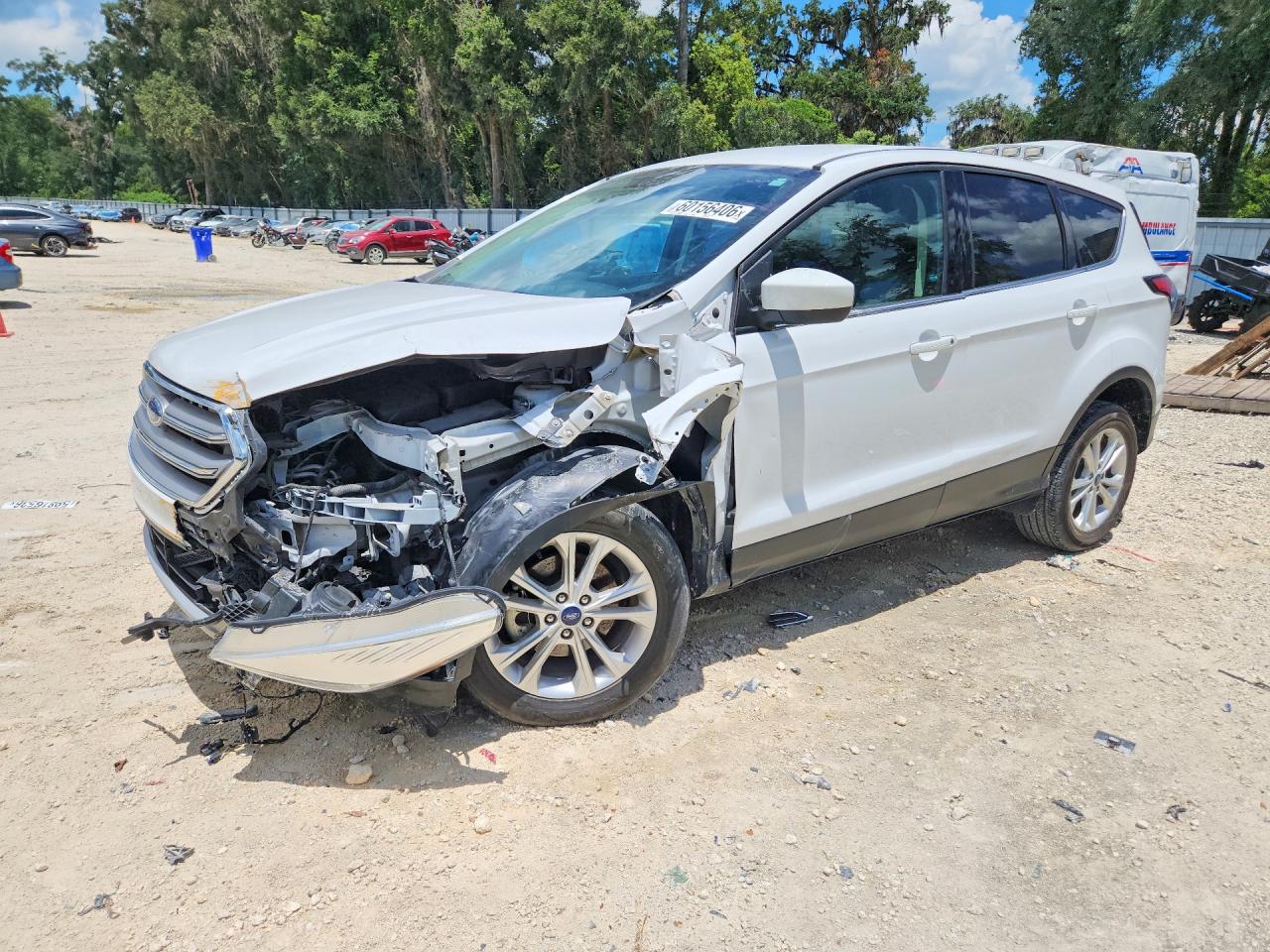 2017 FORD ESCAPE SE