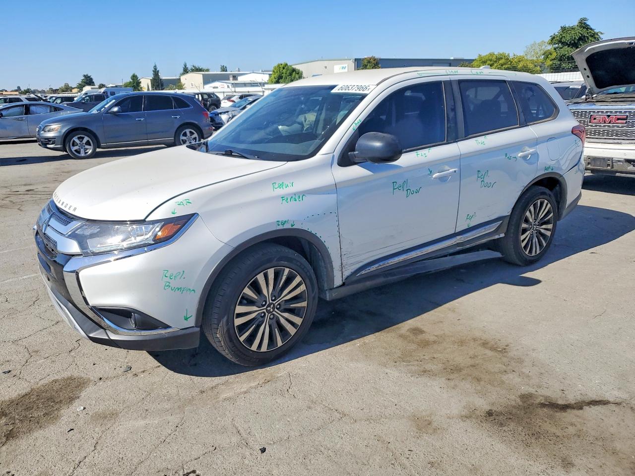 2020 MITSUBISHI OUTLANDER ES