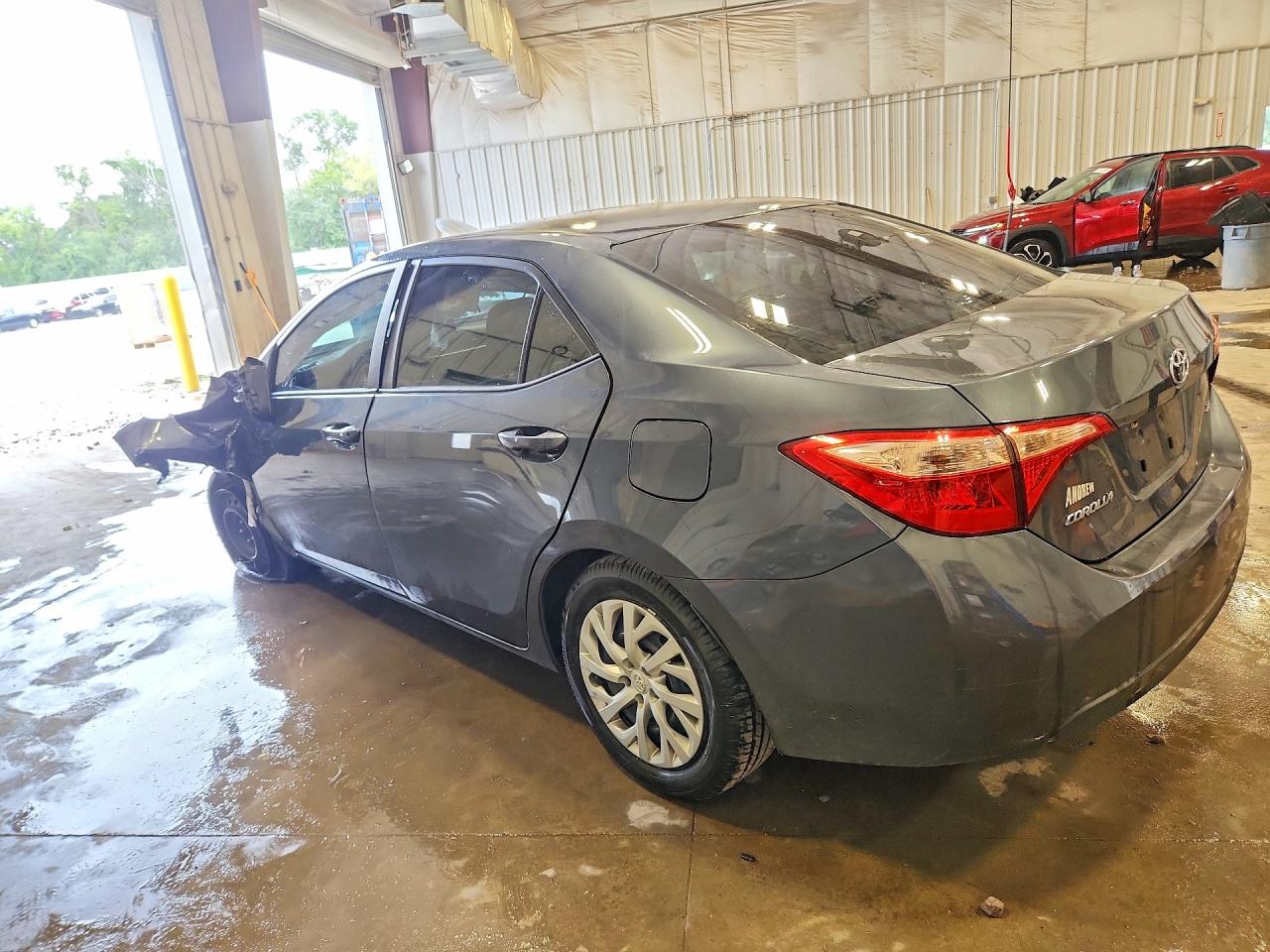2017 TOYOTA COROLLA LE — снимка 2