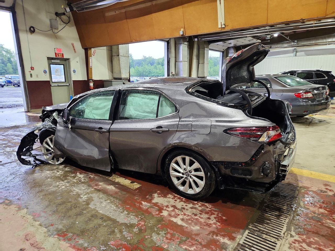 2023 TOYOTA CAMRY LE — снимка 2