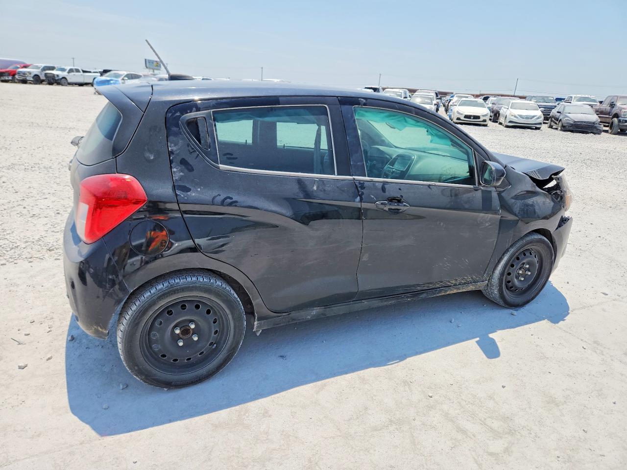 2017 CHEVROLET SPARK 1LT — снимка 3