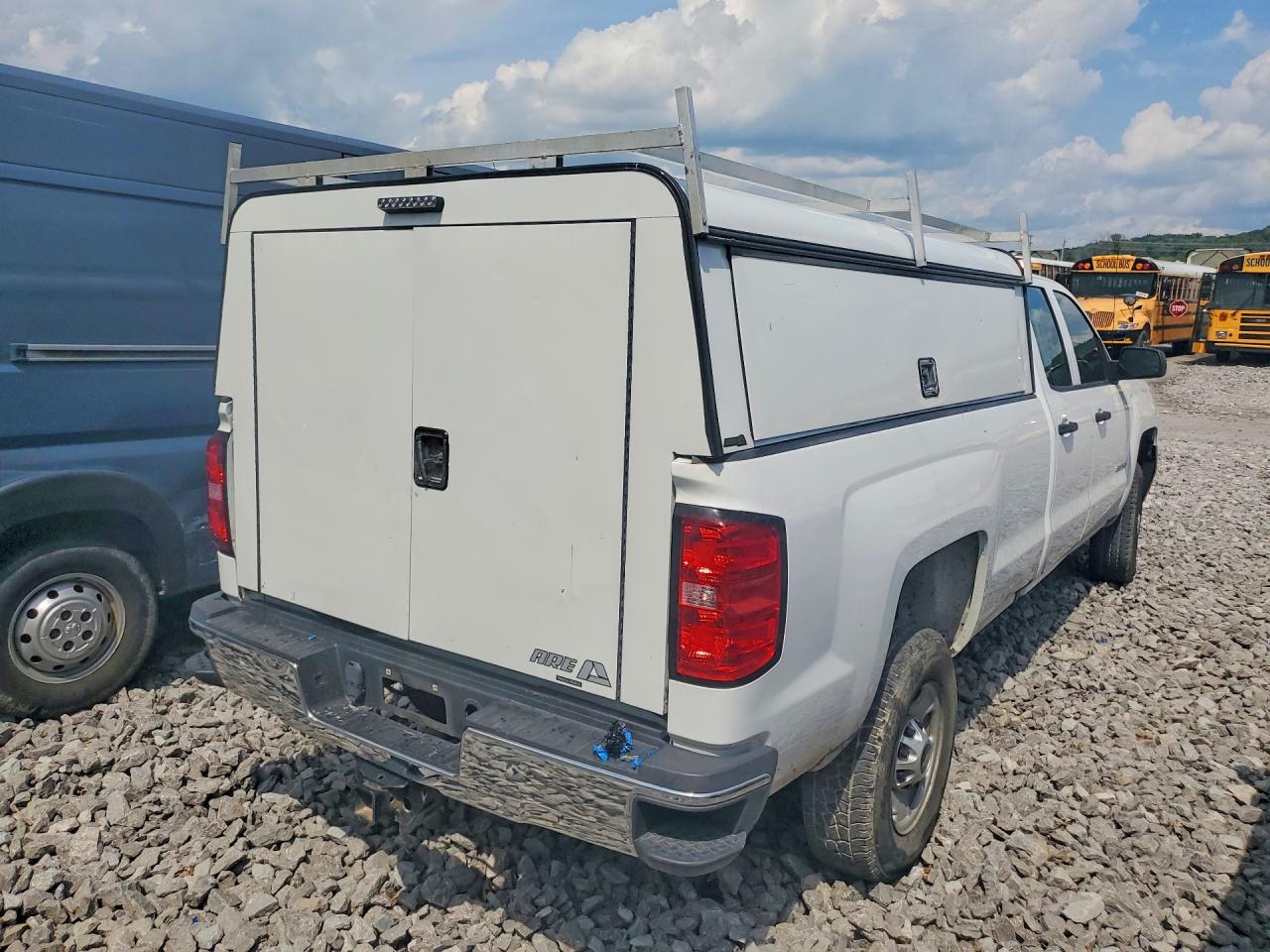 2018 CHEVROLET SILVERADO C2500 HEAVY DUTY — снимка 3