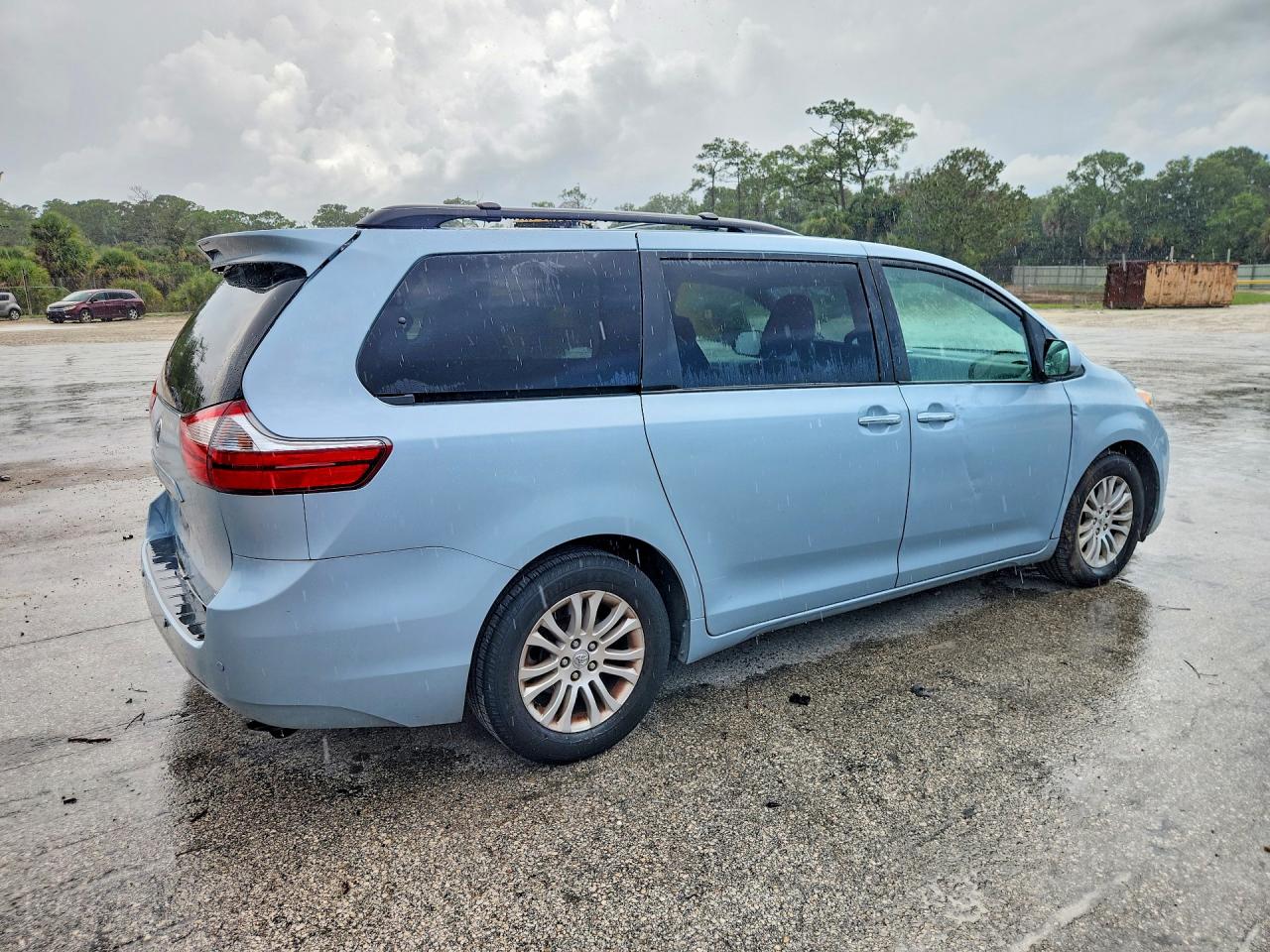 2015 TOYOTA SIENNA XLE 8-PASSENGER — снимка 3