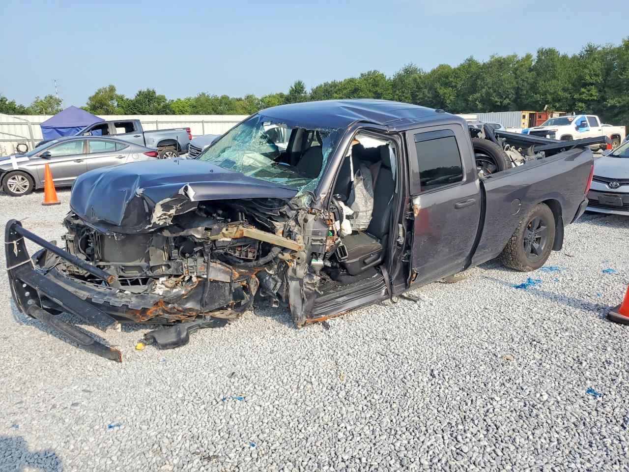 2022 RAM 1500 CLASSIC TRADESMAN