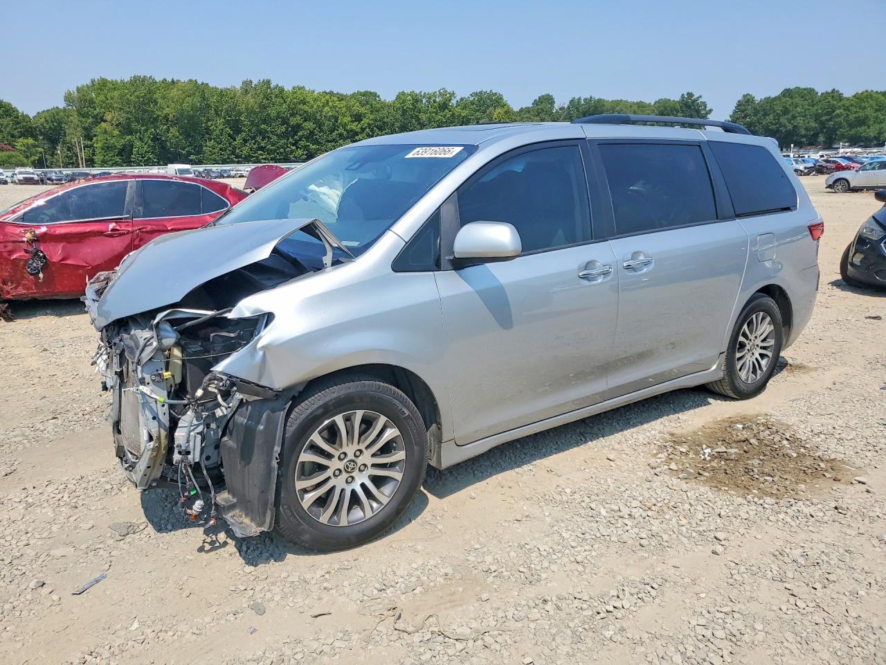 2020 TOYOTA SIENNA XLE 8-PASSENGER