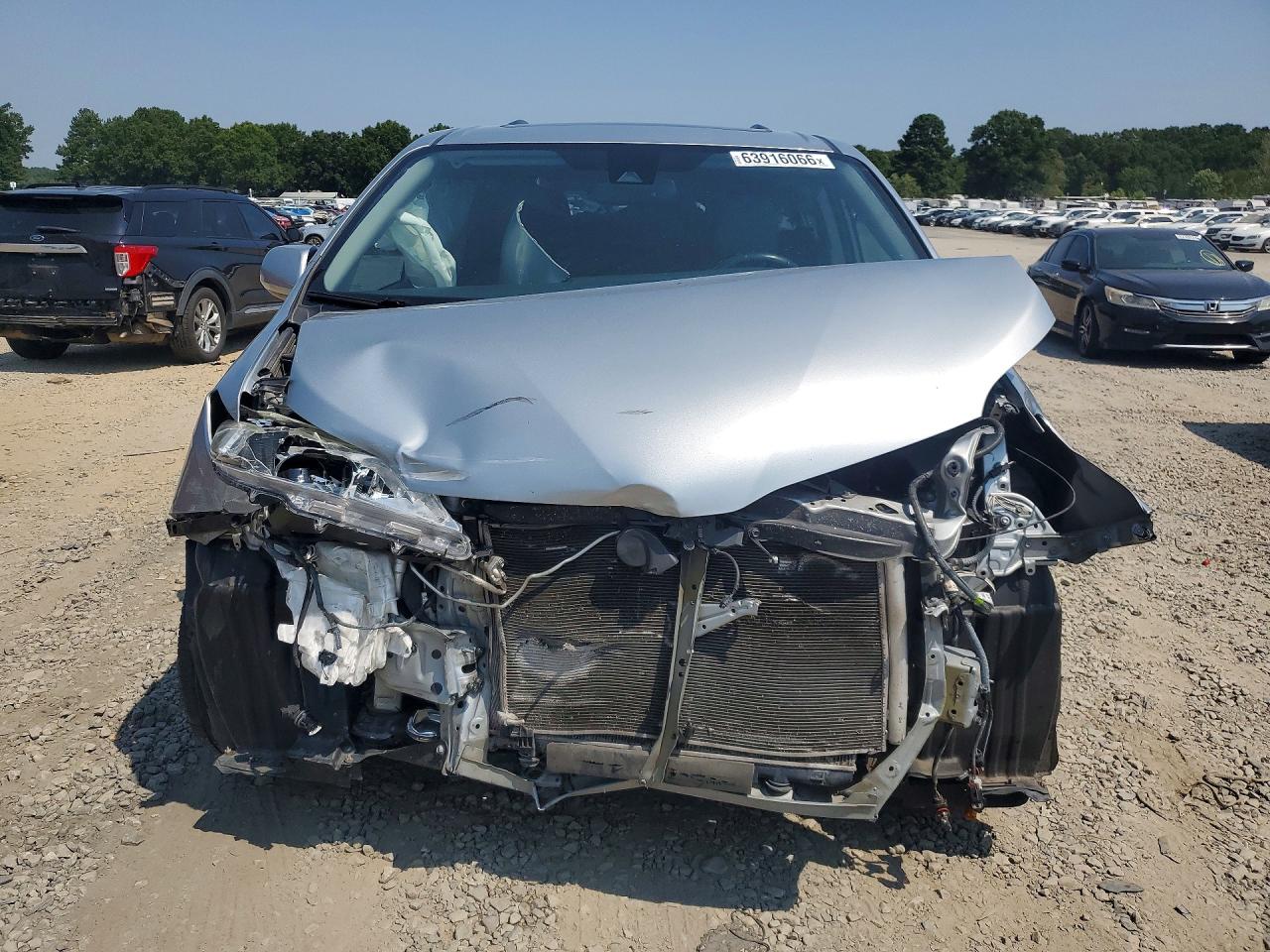 2020 TOYOTA SIENNA XLE 8-PASSENGER — снимка 5