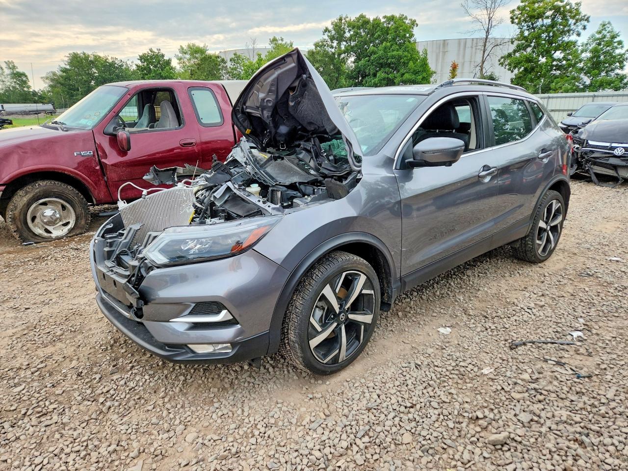 2022 NISSAN ROGUE SPORT SL