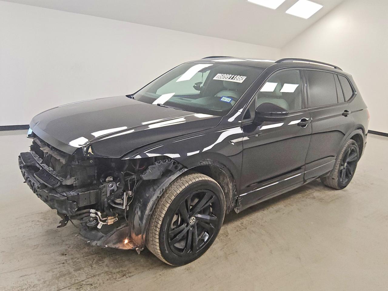 2023 VOLKSWAGEN TIGUAN SE R-LINE BLACK