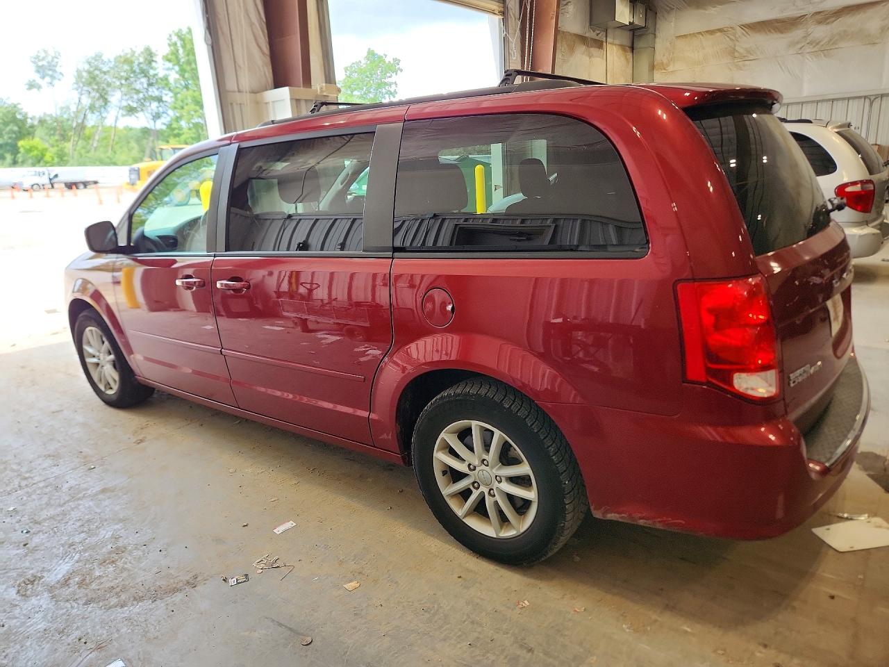 2015 DODGE GRAND CARAVAN SXT — снимка 2