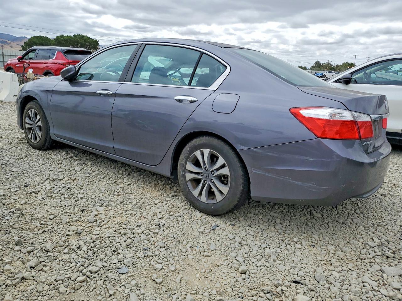 2015 HONDA ACCORD LX — снимка 2