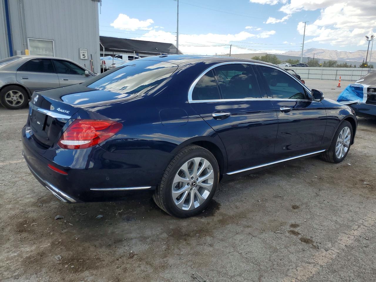 2018 MERCEDES-BENZ E 400 4MATIC — снимка 3