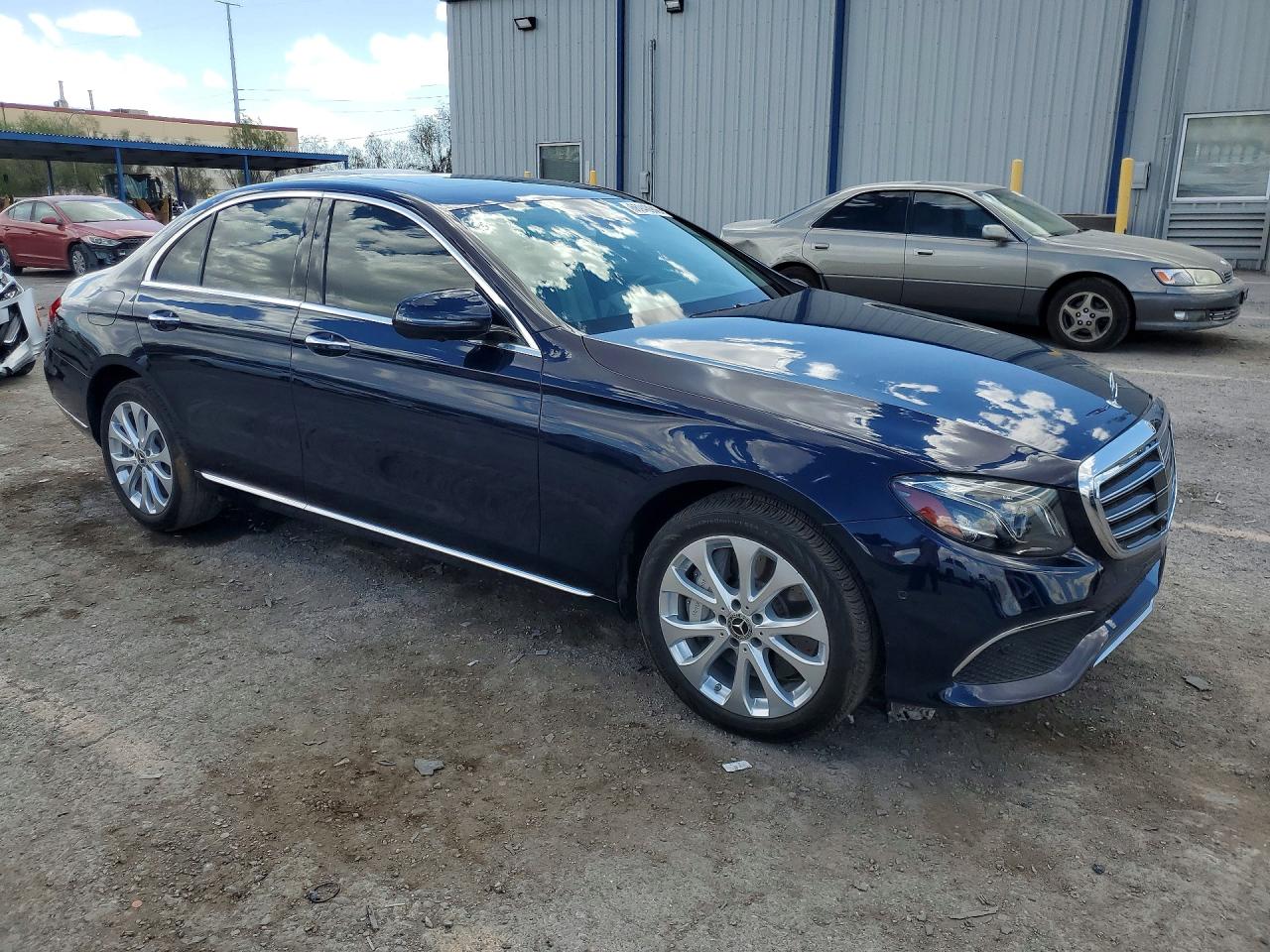 2018 MERCEDES-BENZ E 400 4MATIC — снимка 4